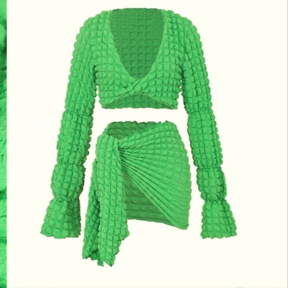 NWT Popcorn Texture Twist Front Crop Top & Sarong Set Sz XL Bright Green - Picture 3 of 9